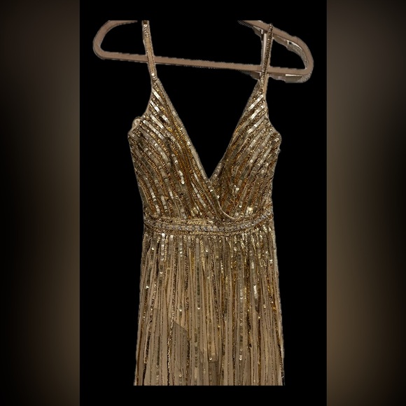 NWT Mac Duggal sequined gown - Picture 7 of 10